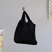 Reusable grocery bags with small pocket, heavy duty and foldable.